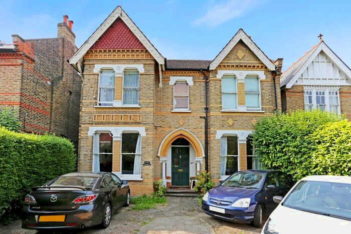 2 Bedroom Flat To Rent In Madeley Road, London, W5