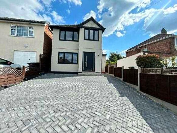 3 Bedroom Detached House To Rent In Rangoon Road, Solihull, B92