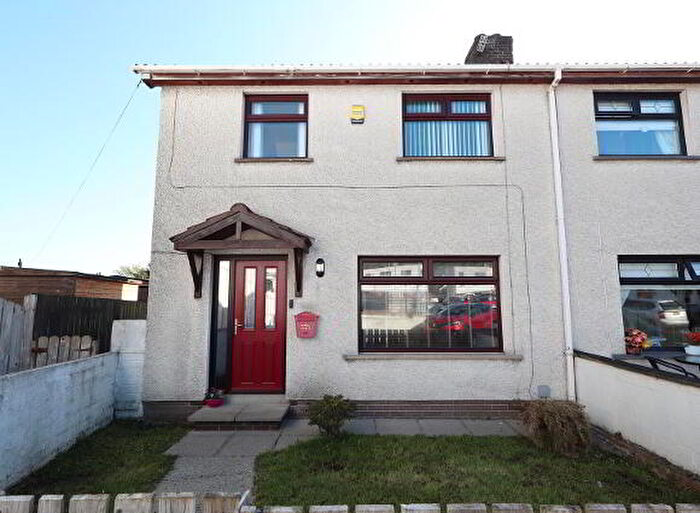 3 Bedroom End Of Terrace House For Sale In A Kings Avenue, Newtownabbey, BT37