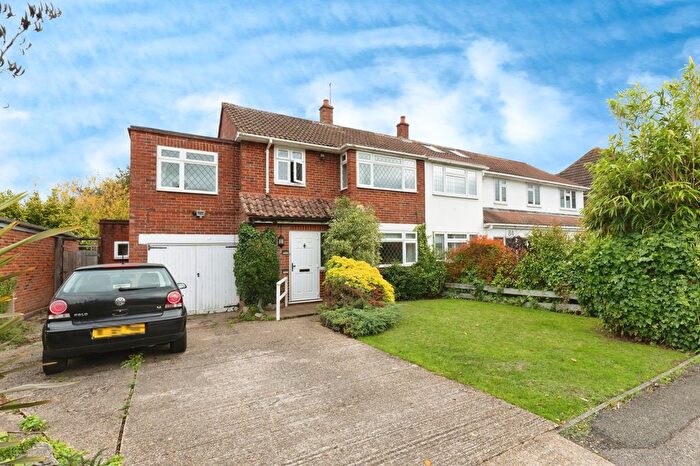 4 Bedroom Semi Detached House For Sale In Grove Way, Esher, Surrey, KT10