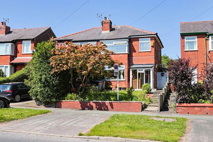 3 Bedroom Semi-Detached House For Sale In Chorley Road, Standish, Wigan, WN1