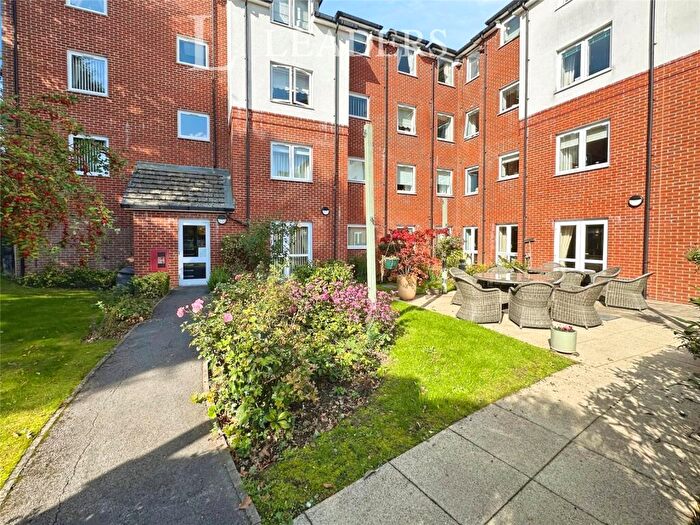 1 Bedroom Apartment For Sale In Beaconsfield Road, Waterlooville, Hampshire, PO7