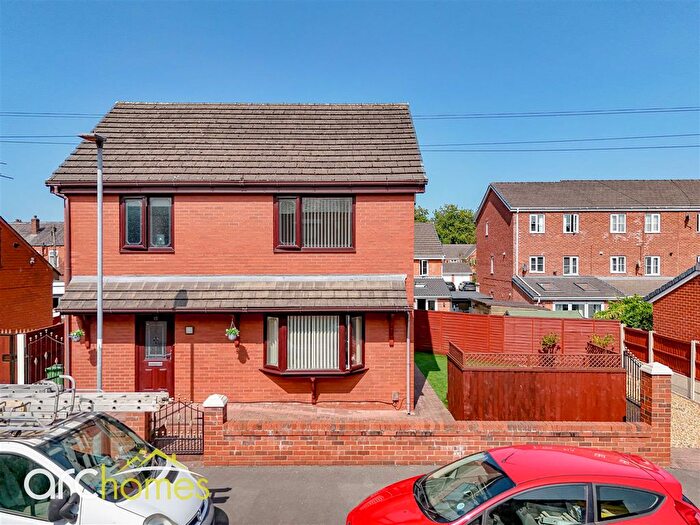 4 Bedroom Detached House For Sale In Chester Street, Leigh, WN7