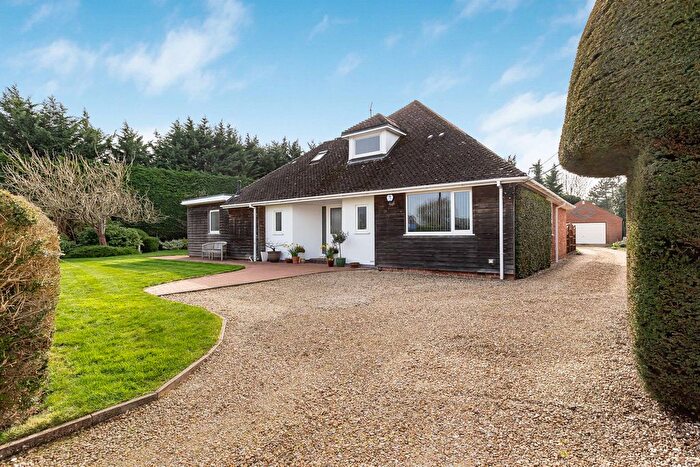 4 Bedroom Detached House For Sale In Stocks Lane, Steventon, OX13