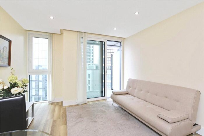 1 Bedroom Apartment For Sale In Alie Street London, E1