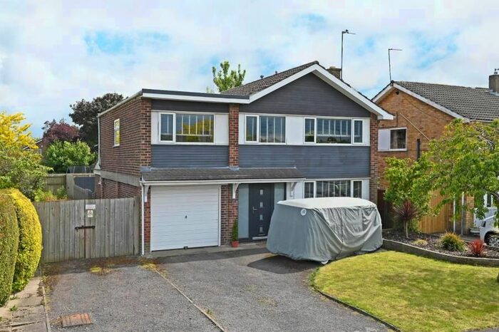 5 Bedroom Detached House To Rent In Huntsmans Walk, York, YO24