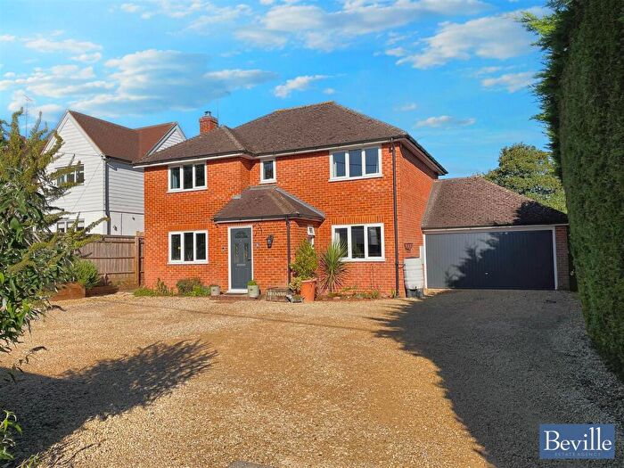 4 Bedroom Detached House For Sale In Grove Road, Sonning Common, RG4
