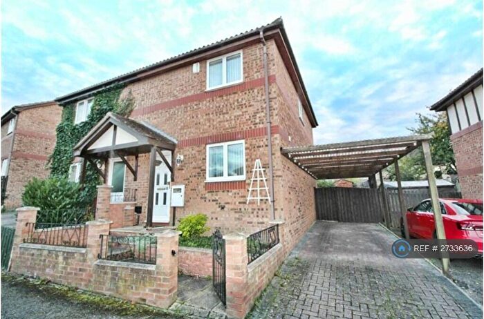 3 Bedroom Semi-Detached House To Rent In Primatt Crescent, Shenley Church End, Milton Keynes, MK5