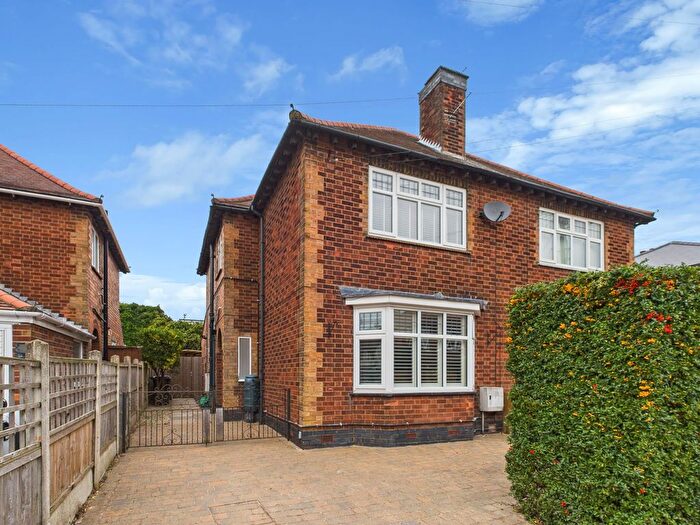 3 Bedroom Semi-detached House For Sale In Roseleigh Avenue, Mapperley, Nottingham, NG3