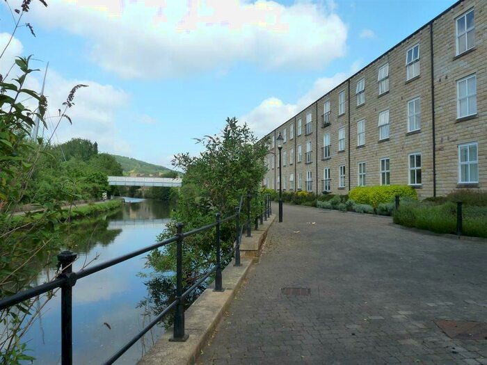 2 Bedroom Flat To Rent In Canal Quay, Britannia Wharf, Bingley, BD16