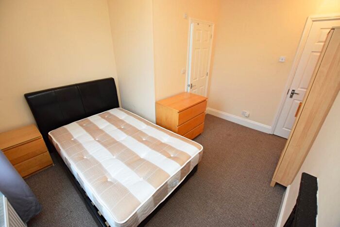 1 Bedroom Terraced House To Rent In Edinburgh Road, Northampton, NN2