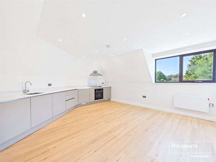2 Bedroom Apartment To Rent In Greenham Road, Newbury, Berkshire, RG14