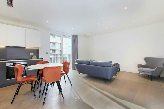 2 Bedroom Apartment To Rent In Creston House, Gartons Way, Battersea, London, SW11