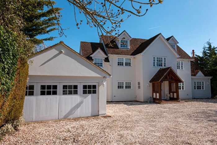 5 Bedroom Detached House For Sale In Nine Ashes Road, Ingatestone, Essex, CM4