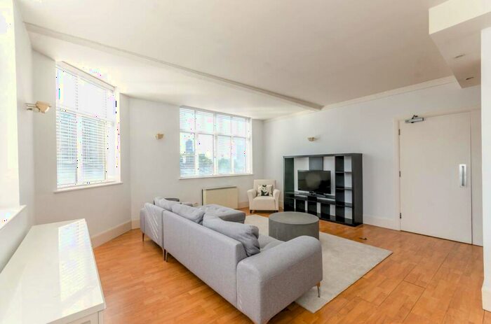 1 Bedroom Flat To Rent In Dingley Road, Islington, London, EC1V