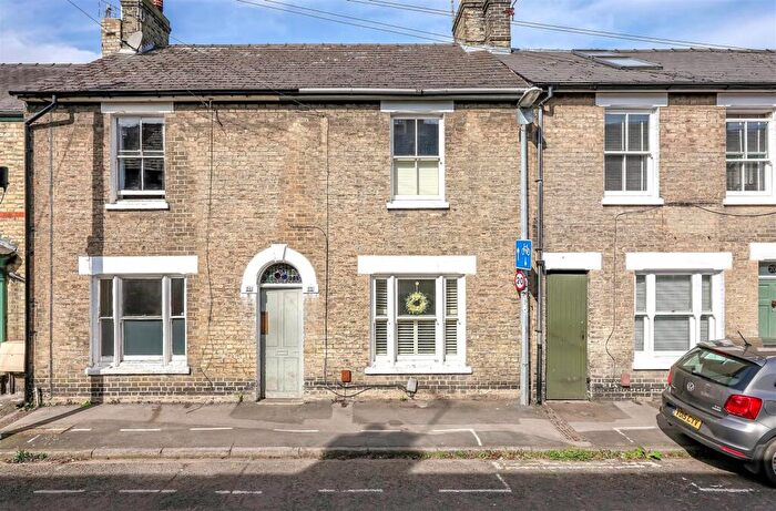 2 Bedroom Terraced House For Sale In Cockburn Street, Cambridge, CB1