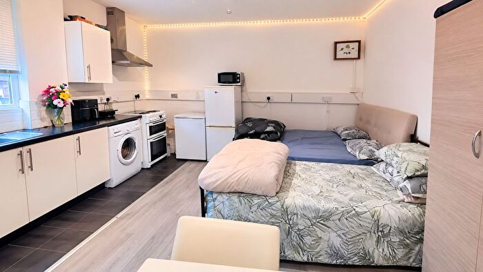 Studio To Rent In Romford Road, London, E12