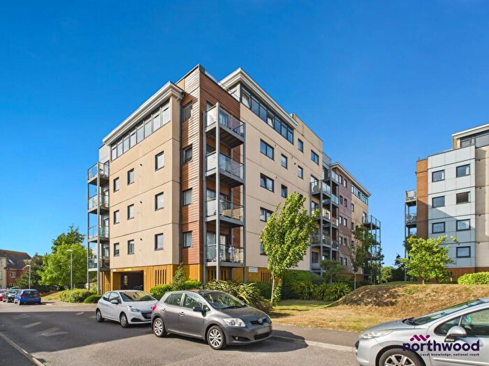 2 Bedroom Flat To Rent In Groombridge Avenue, Eastbourne, BN22