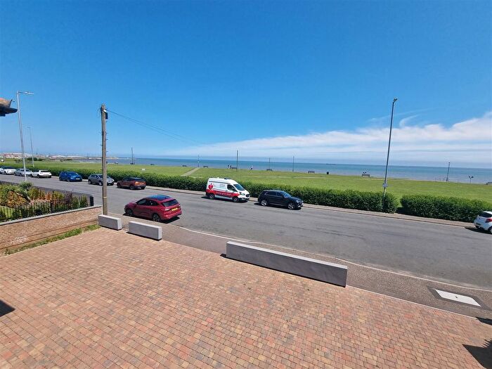 4 Bedroom Detached House For Sale In Marine Parade, Gorleston, NR31