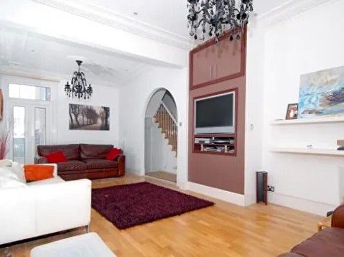 4 Bedroom Terraced House To Rent In Dunstans Road, London, SE22