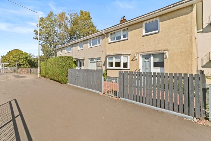 3 Bedroom Terraced House For Sale In Main Street, Jamestown, West Dunbartonshire, G83