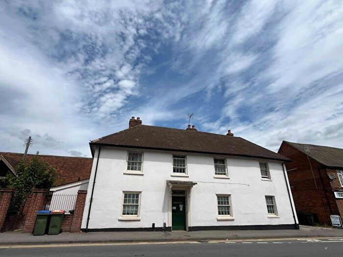 1 Bedroom Flat To Rent In Chapel Street, Thatcham, RG18