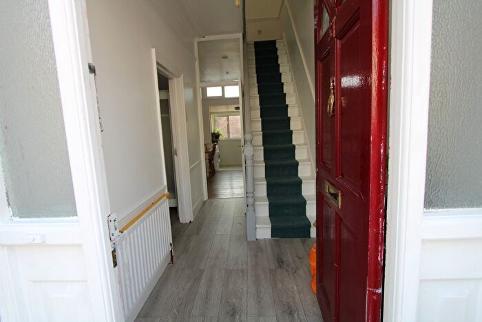 4 Bedroom Terraced House To Rent In Tooting Broadway, SW17