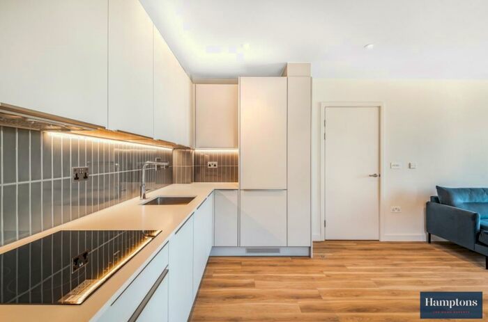 3 Bedroom Apartment To Rent In A George Street Croydon, CR0