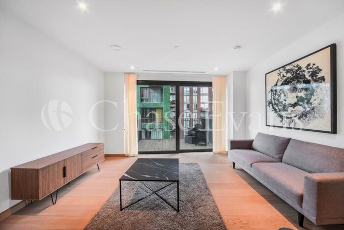 1 Bedroom Apartment To Rent In Legacy Building, Embassy Gardens, Nine Elms, SW11