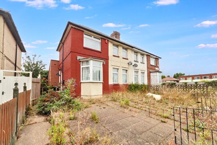 4 Bedroom Semi-Detached House For Sale In Brougham Avenue, Mansfield, NG19