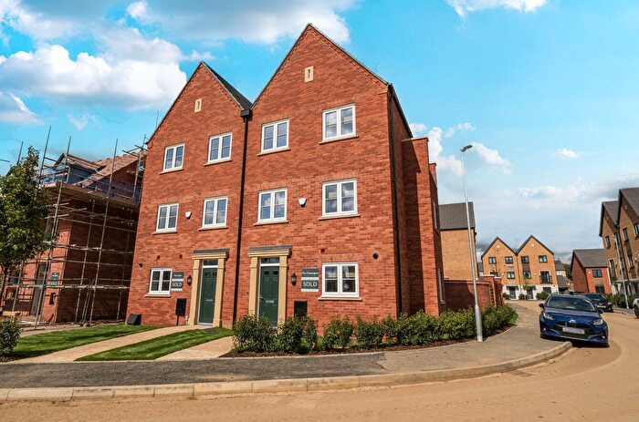 3 Bedroom End Of Terrace House To Rent In Upton Hall Crescent, Upton, Northampton, NN5