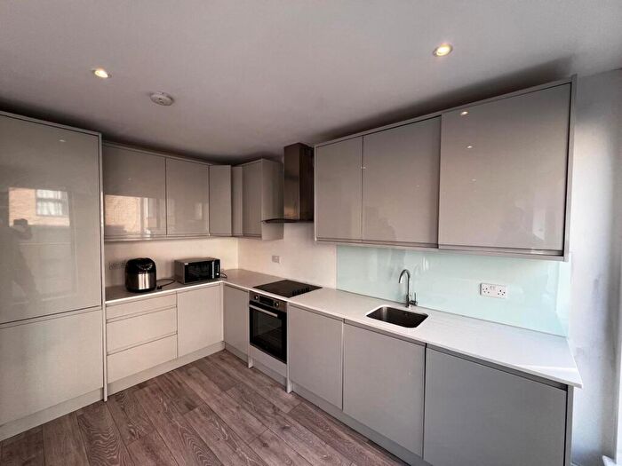 1 Bedroom Flat To Rent In Varis Court, Station Approach Road, Coulsdon, CR5