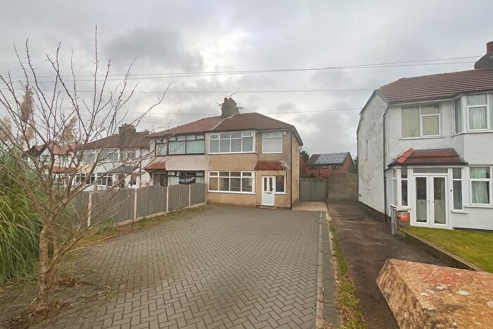 3 Bedroom Flat For Sale In Blackpool Road, Ashton, PR2