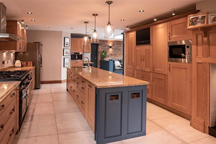 5 Bedroom Detached House For Sale In Pipers Lane, Heswall, Wirral, CH60