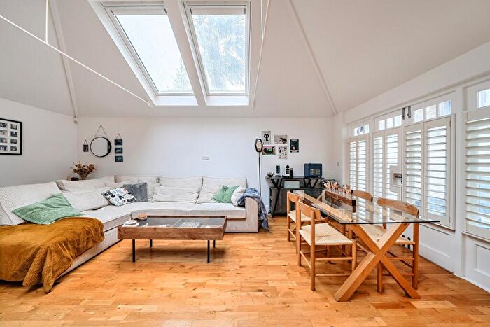 1 Bedroom Flat For Sale In Bramfield Road, Battersea, London, SW11