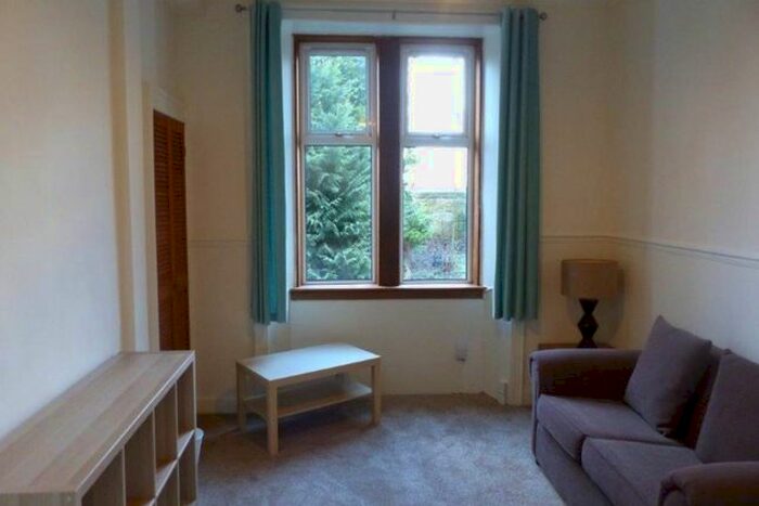 1 Bedroom Flat To Rent In Albion Place, Leith, Edinburgh, EH7