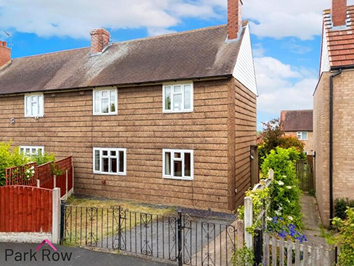 3 Bedroom Semi-Detached House For Sale In Springfield Road, Sherburn In Elmet, Leeds, LS25