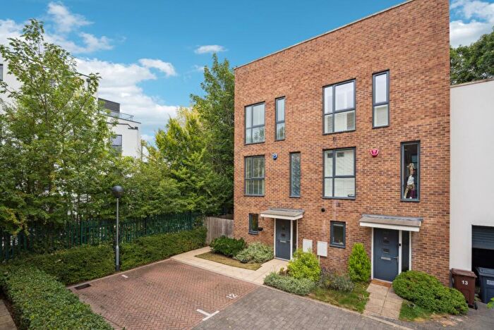 4 Bedroom End Of Terrace House For Sale In Birkin Court, Welwyn Garden City, Hertfordshire, AL7