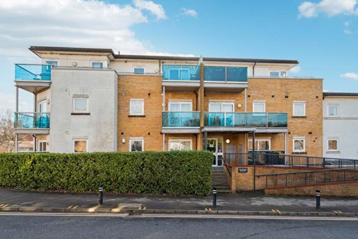 2 Bedroom Penthouse To Rent In Waters Reach, Ruislip, HA4