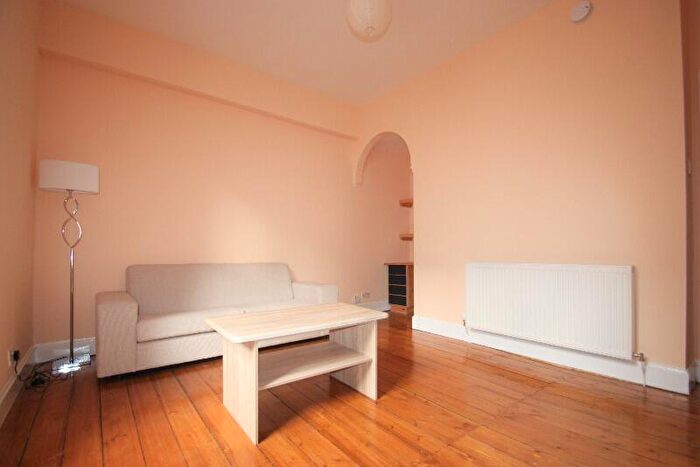 1 Bedroom Apartment To Rent In Thorntree Street, Leith, Edinburgh, EH6