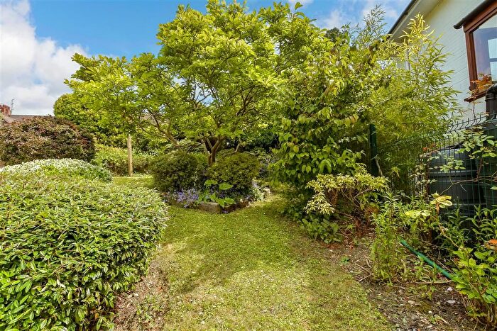 2 Bedroom Flat For Sale In Carden Hill, Hollingbury, Brighton, East Sussex, BN1