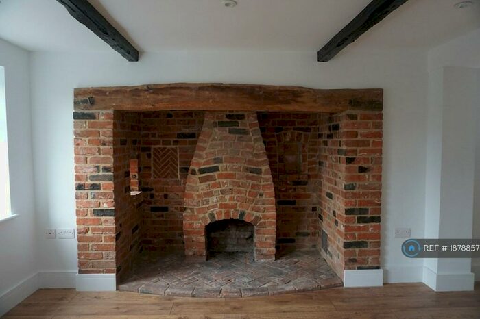 3 Bedroom Semi-Detached House To Rent In Childerditch Lane, Little Warley, Brentwood, CM13