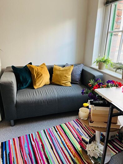 1 Bedroom House To Rent In , Sheffield, S1