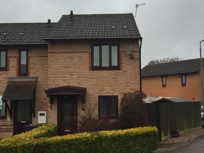 2 Bedroom Property To Rent In Laburnum Close, Woodford Halse, Daventry, NN11