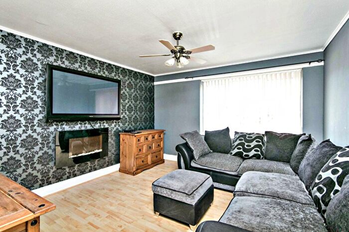 2 Bedroom Apartment To Rent In Greenway Road, Tranmere, CH42