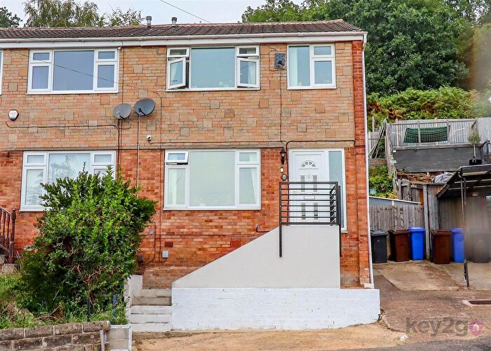 3 Bedroom Semi-detached House For Sale In Fort Hill Road, Wincobank, Sheffield, S9