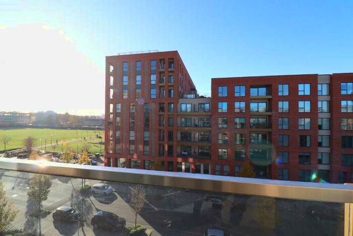 2 Bedroom Flat To Rent In Lismore Boulevard, London, NW9