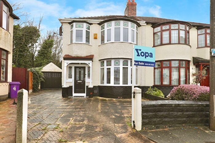 3 Bedroom Semi Detached House For Sale In Eilian Grove, Liverpool, L14