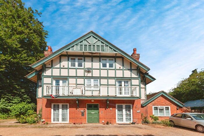 1 Bedroom Flat For Sale In Beechdown House, Winchester Road, Basingstoke, Hampshire, RG22