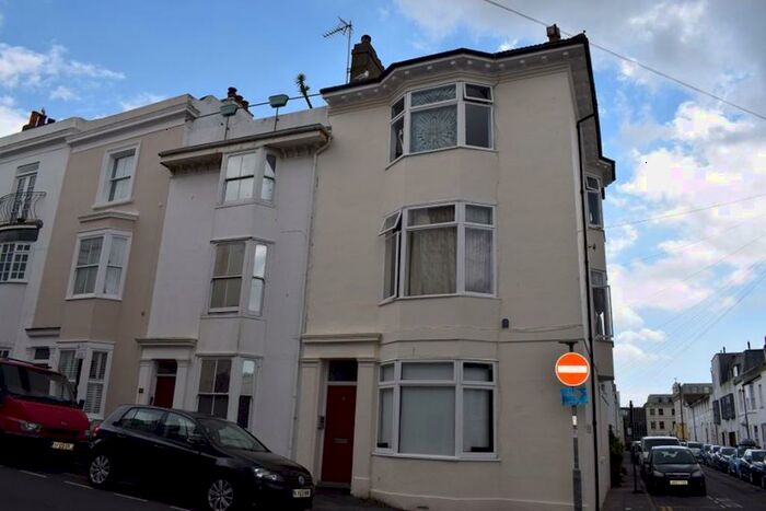 Apartment To Rent In College Place, Brighton, BN2